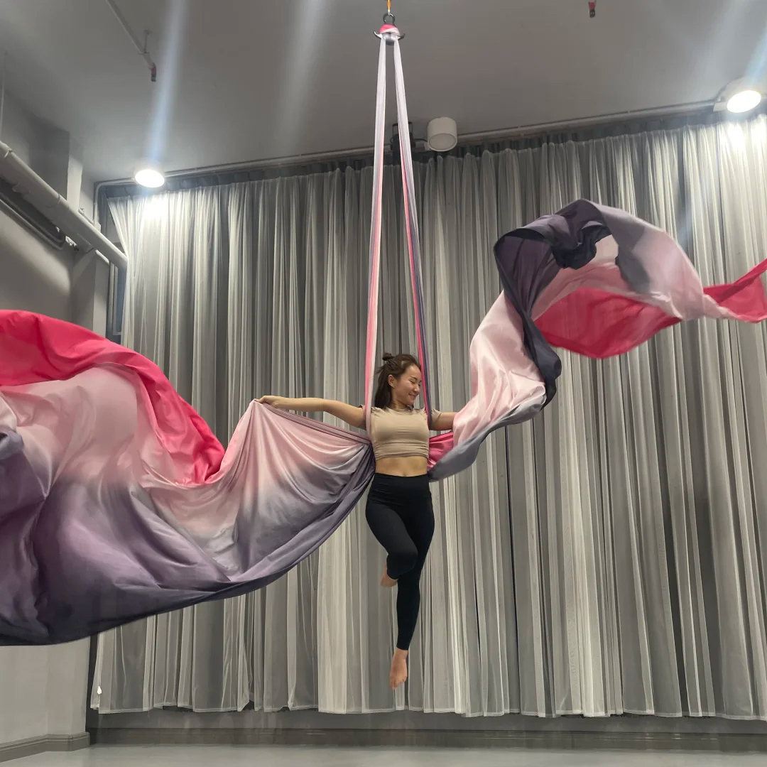 10m Aerial silks Ombre Aerial  - مراجعة Yoga And Fitness Studio وسعره