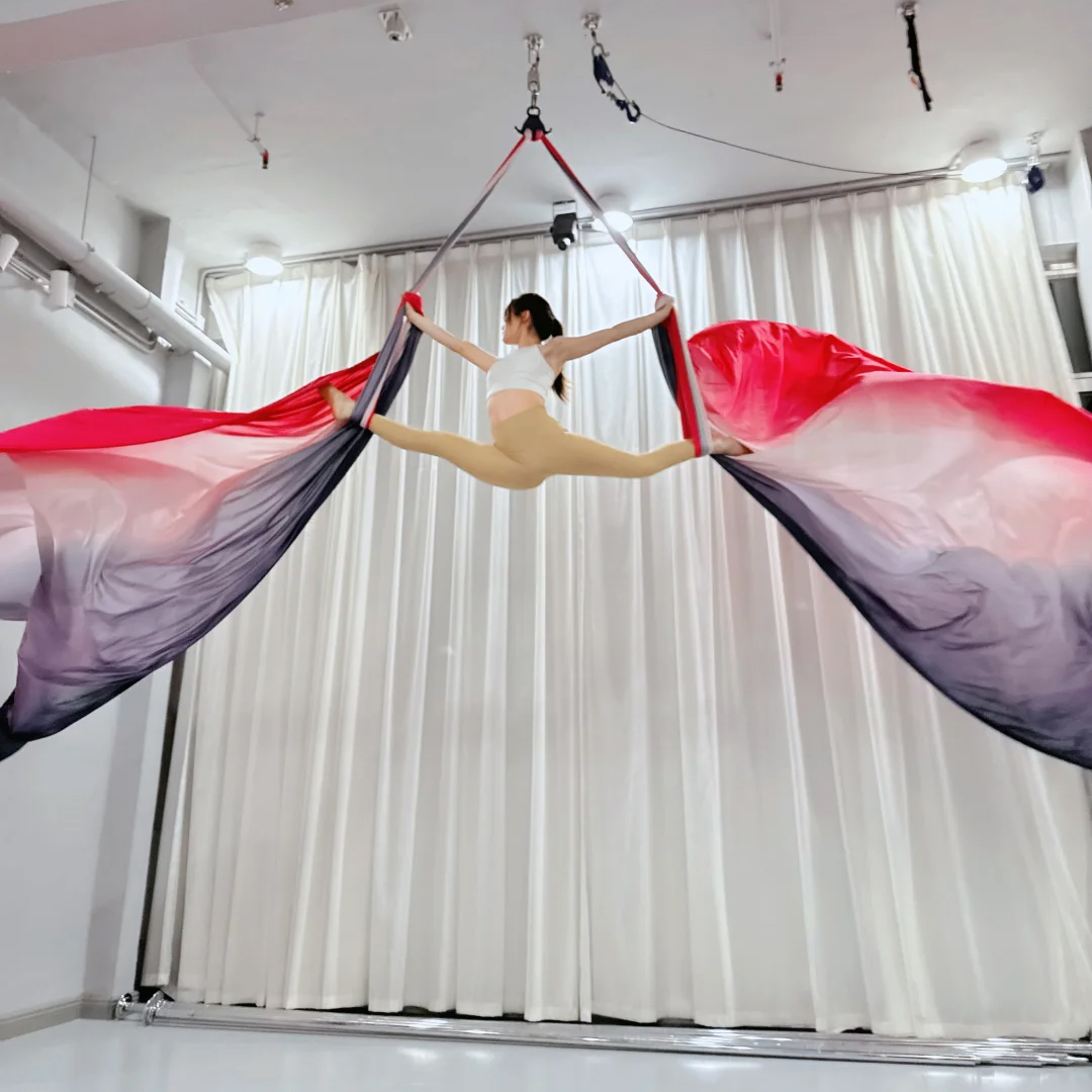 10m Aerial silks Ombre Aerial  - مراجعة Yoga And Fitness Studio وسعره