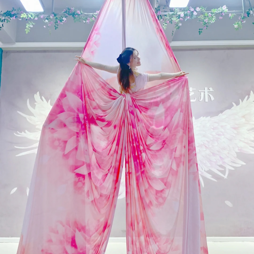 10m Aerial silks Ombre Aerial  - مراجعة Yoga And Fitness Studio وسعره