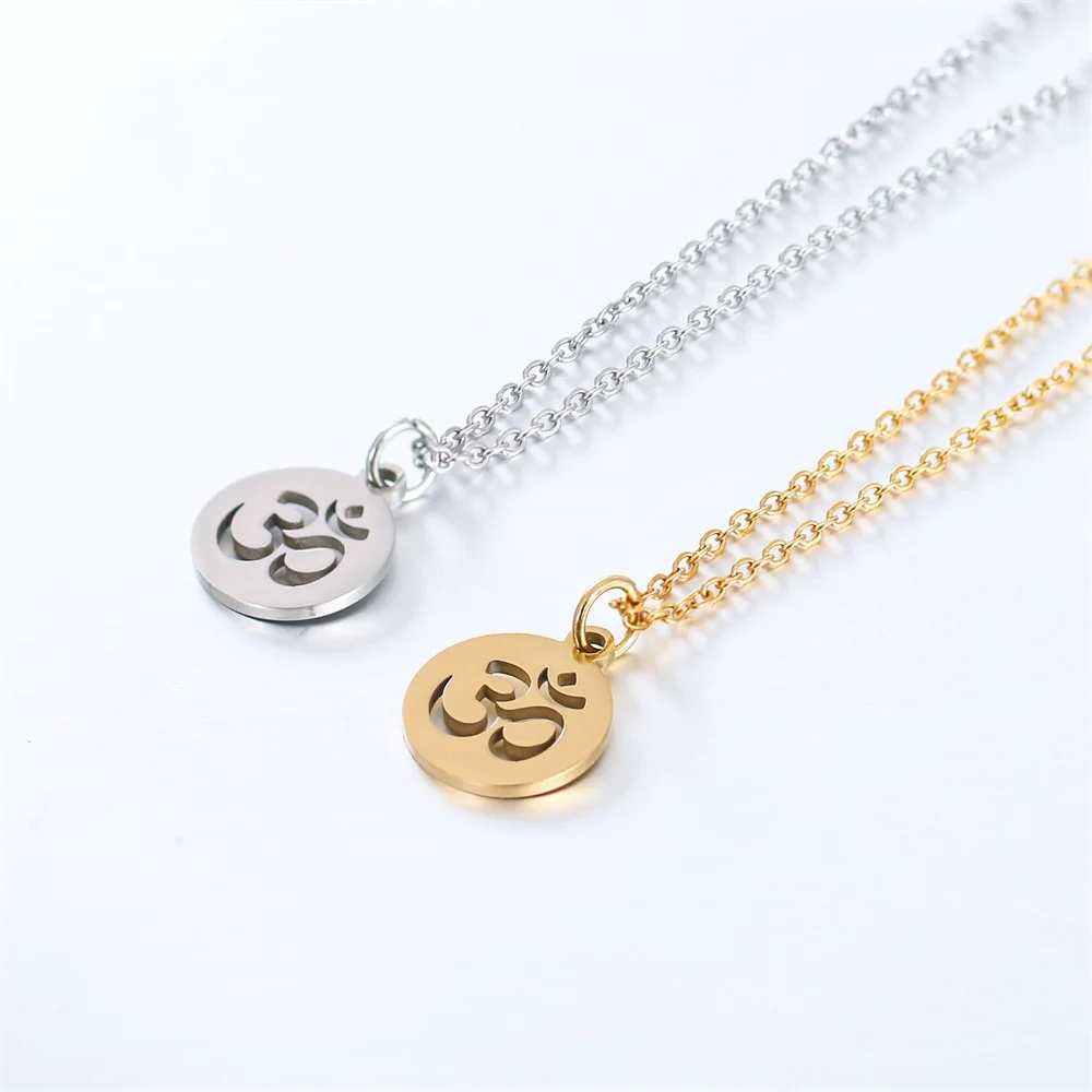 Small Yoga Pendant Gold Color  - مراجعة Yoga Fitness Zone وسعره