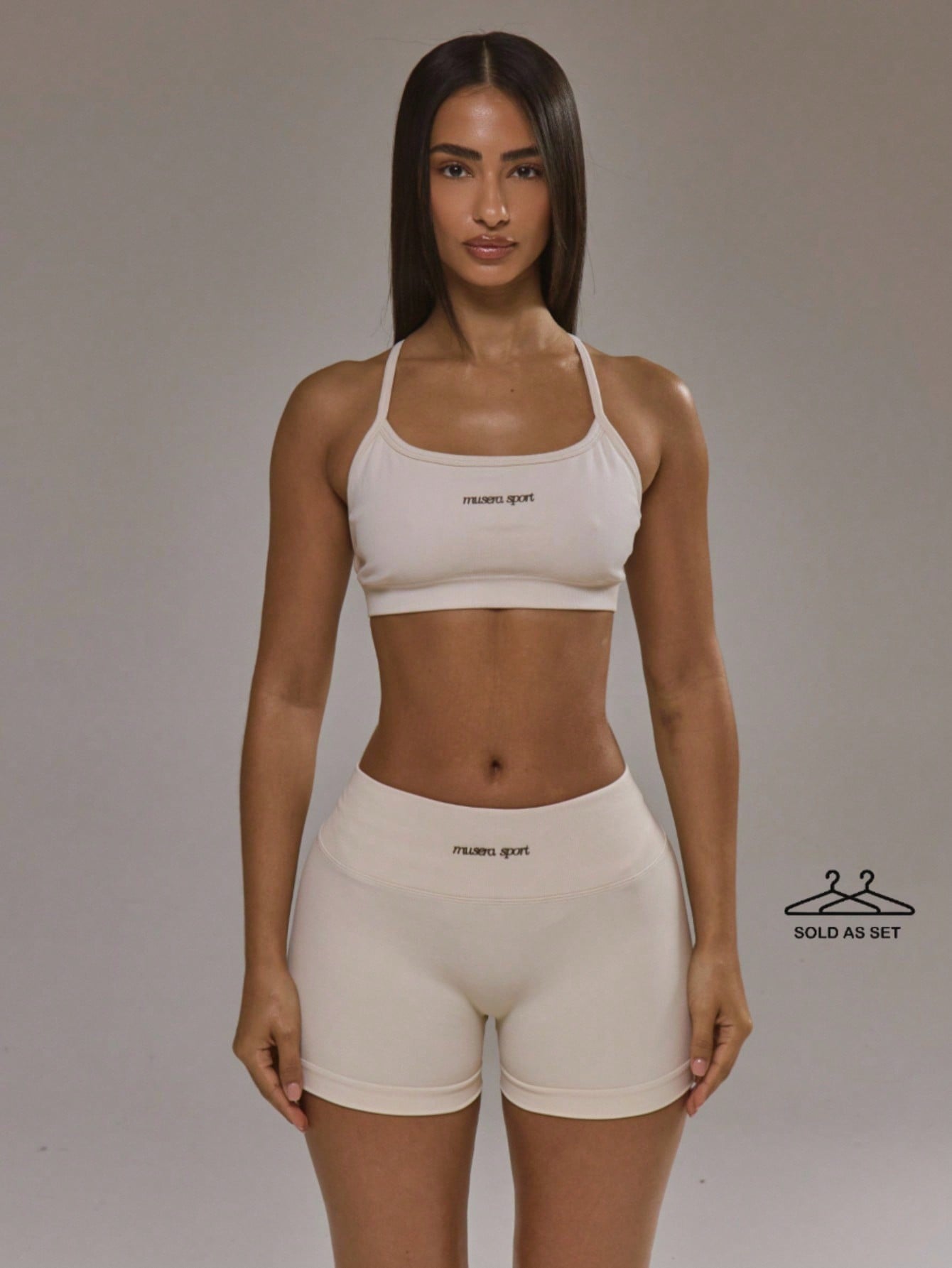 Cross Back Sports Bra & Scrunc - مراجعة Yoga Fitness Wear وسعره