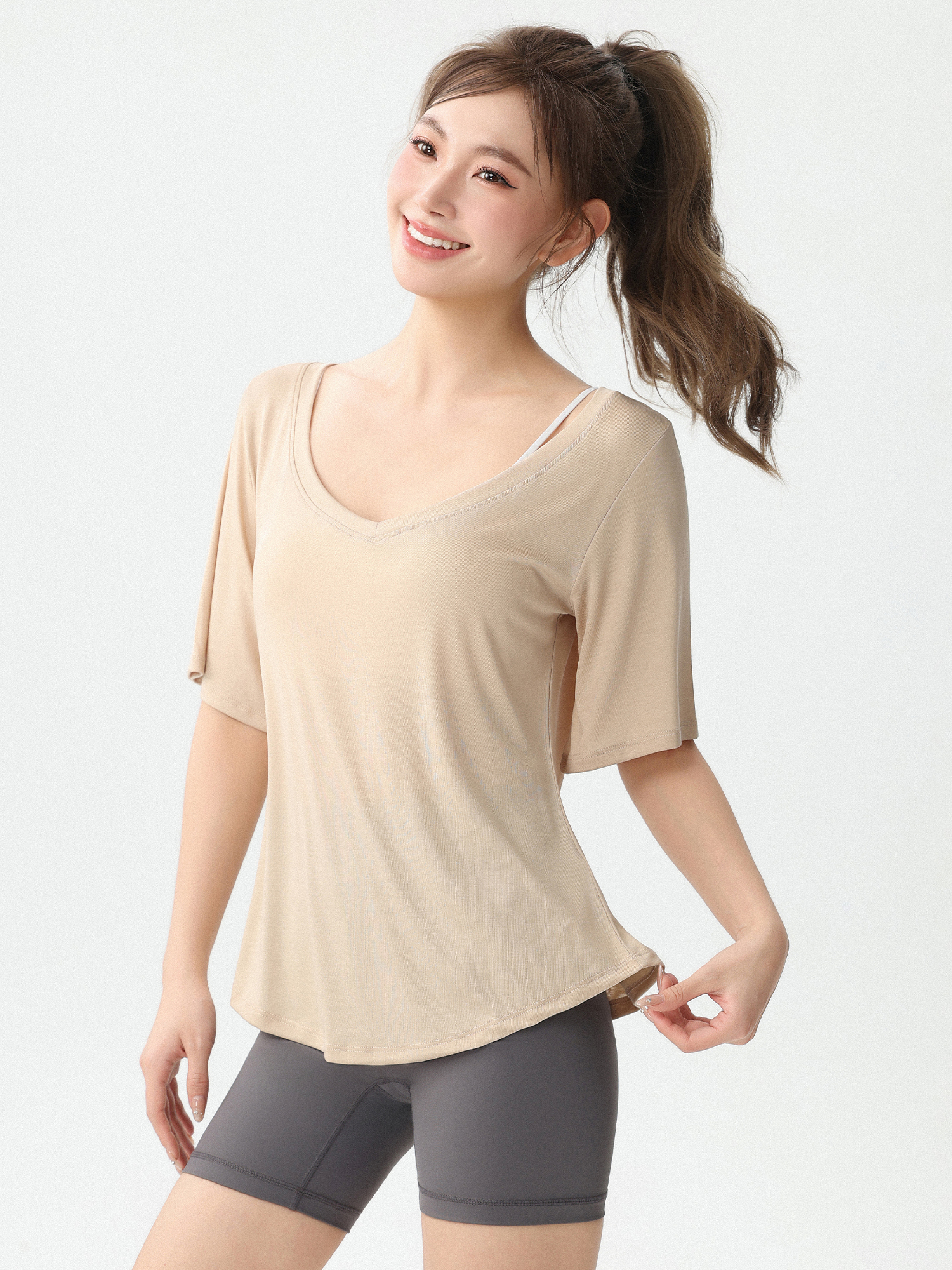 New Loose Women's Yoga Wear V- - مراجعة Yoga Fitness Wear وسعره