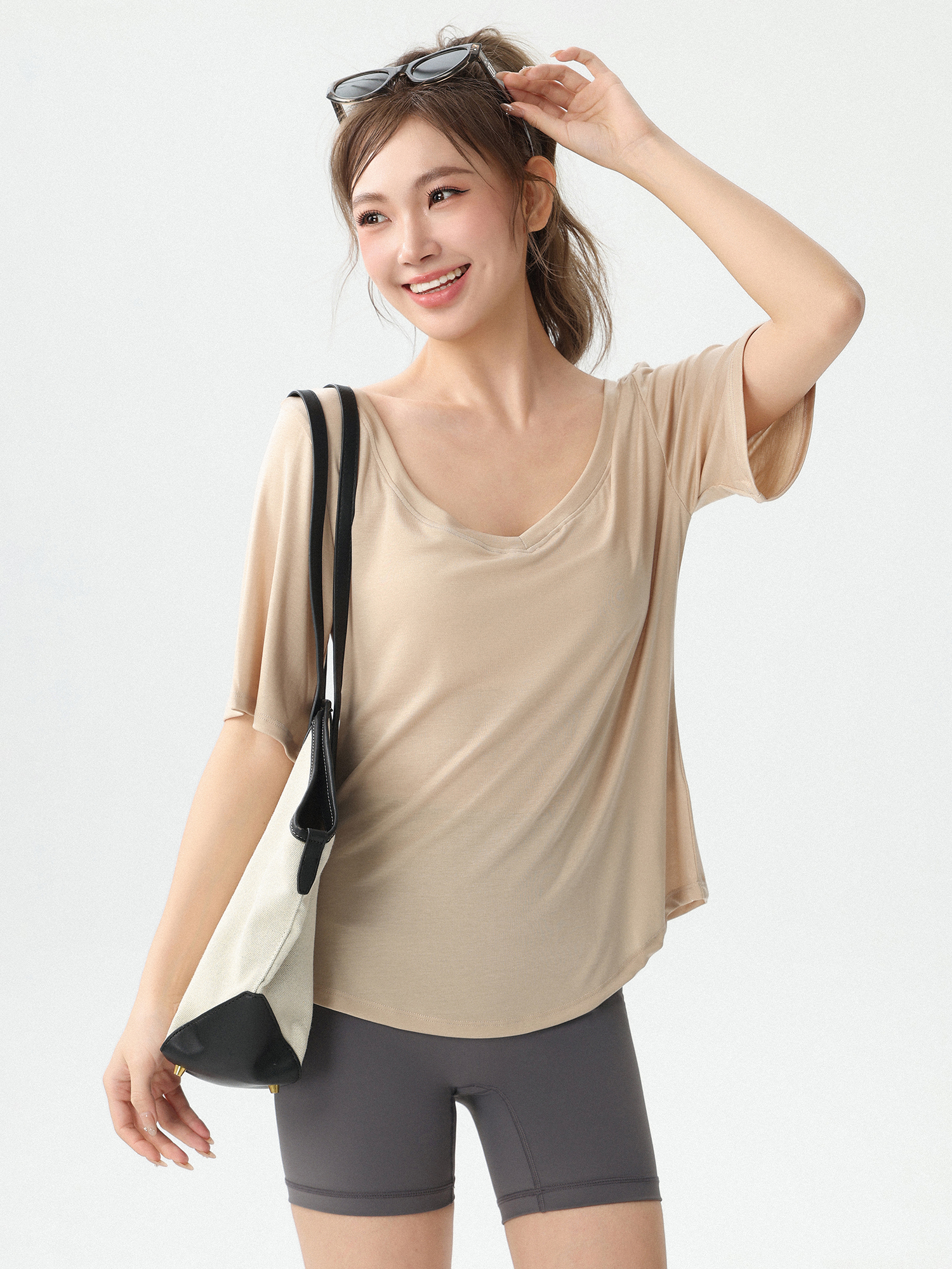 New Loose Women's Yoga Wear V- - مراجعة Yoga Fitness Wear وسعره