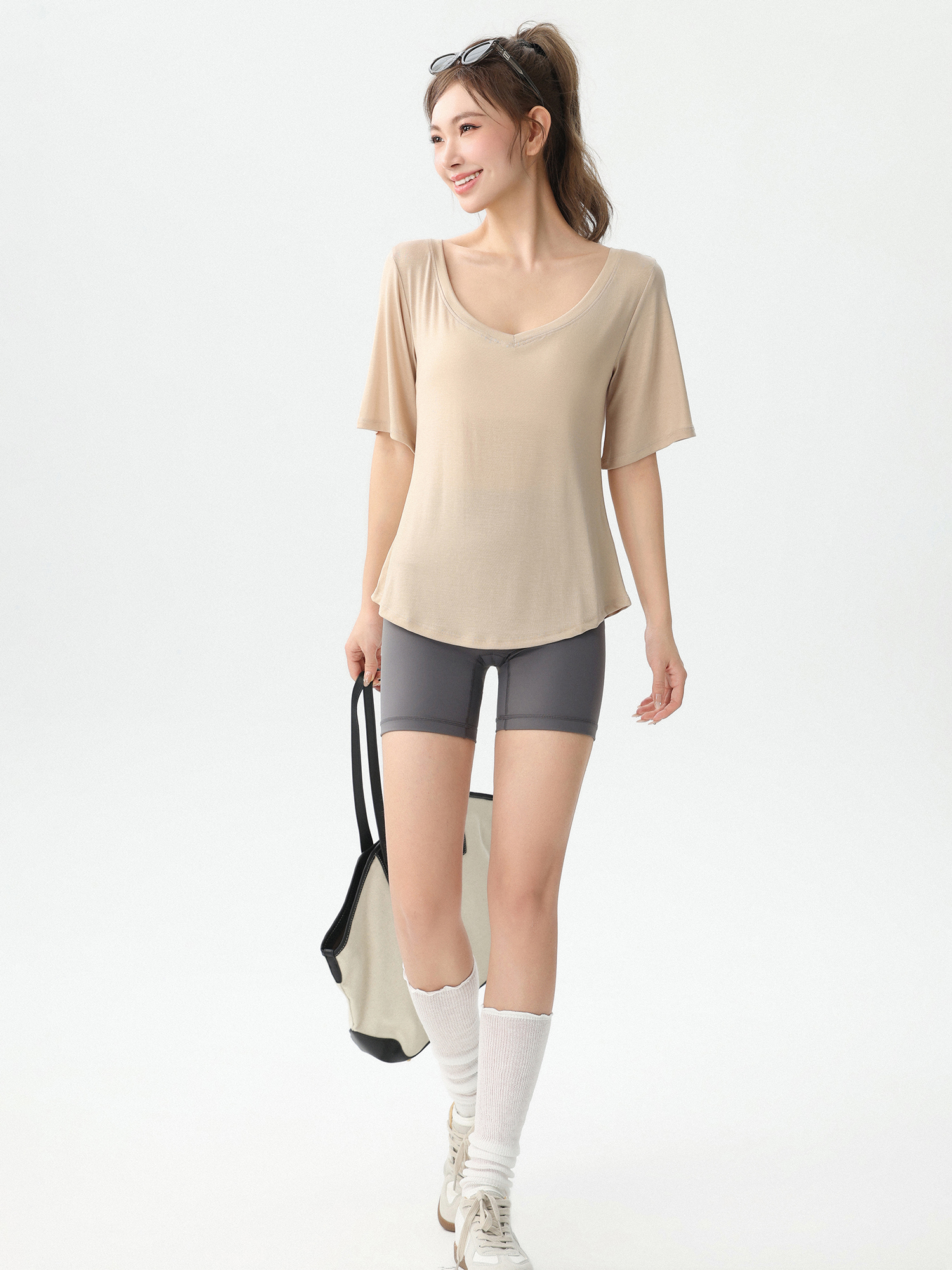 New Loose Women's Yoga Wear V- - مراجعة Yoga Fitness Wear وسعره